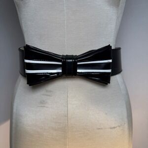 White House Black Market Stretch Bow Tie Belt Medium